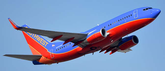 Southwest Boeing 737-7H4 N940WN, Phoenix Sky Harbor, January 19, 2016